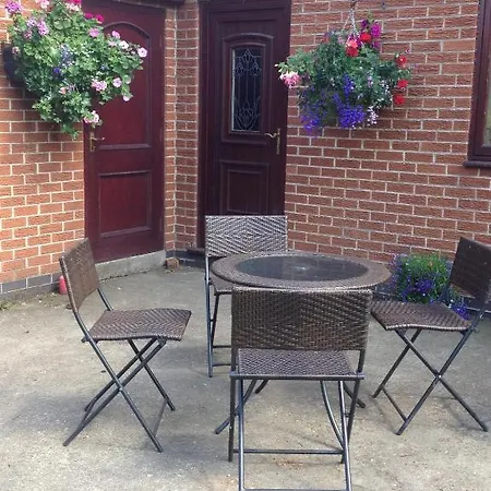 The Farmhouse B&B-2